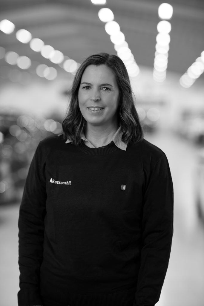 <br />
<b>Notice</b>: Undefined index: alt in <b>/home/akessons/public_html/wp-content/themes/blankslate/parts/personal.php</b> on line <b>68</b><br />